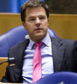 Hollanda Başbakanı Rutte istifasını sundu