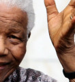 Mandela'ya ziyaretçi akını