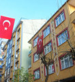 Şehit Üsteğmen Taşçı'nın evi bayraklarla donatıldı