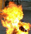 Tibetli 3 kişi kendini yaktı