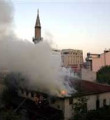 Trabzon'da tarihi cami ve Kur'an Kurusu'na yangın