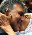 Yaşlı kadın Gül'e öyle bir sarıldı ki GALERİ