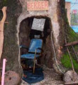 800 yıllık çınar ağacında berber dükkanı