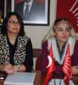 AKP'li kadınlardan CHP'li kadınlara ziyaret