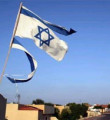 Camiye İsrail bayrağı astılar