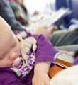 Kalbi delik 6 aylık bebek uçakta öldü