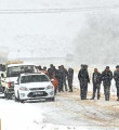 Kar, Erzurum-Ağrı karayolunu kapattı
