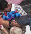 Katil Esed, yine çocukları bombaladı