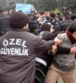 Polisle öğrenciler arasında çatışma