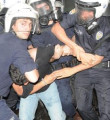 Reyhanlı protestosuna polis müdahalesi