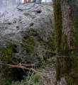 Rize´deki 400 tonluk kaya kırıldı