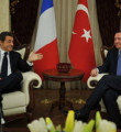 Sarkozy'nin  oturuşu ne anlama geliyor?