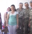 Suriyeli kız komutanı İstiklal Marşı'yla karşıladı